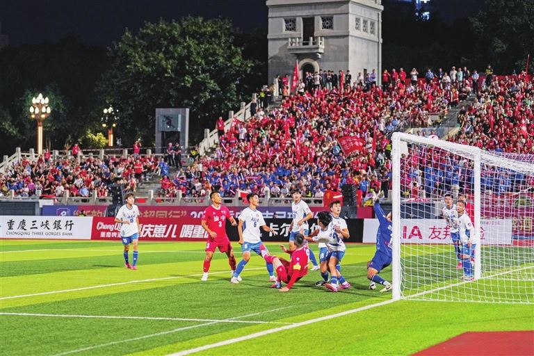“渝超”首战 点燃大田湾