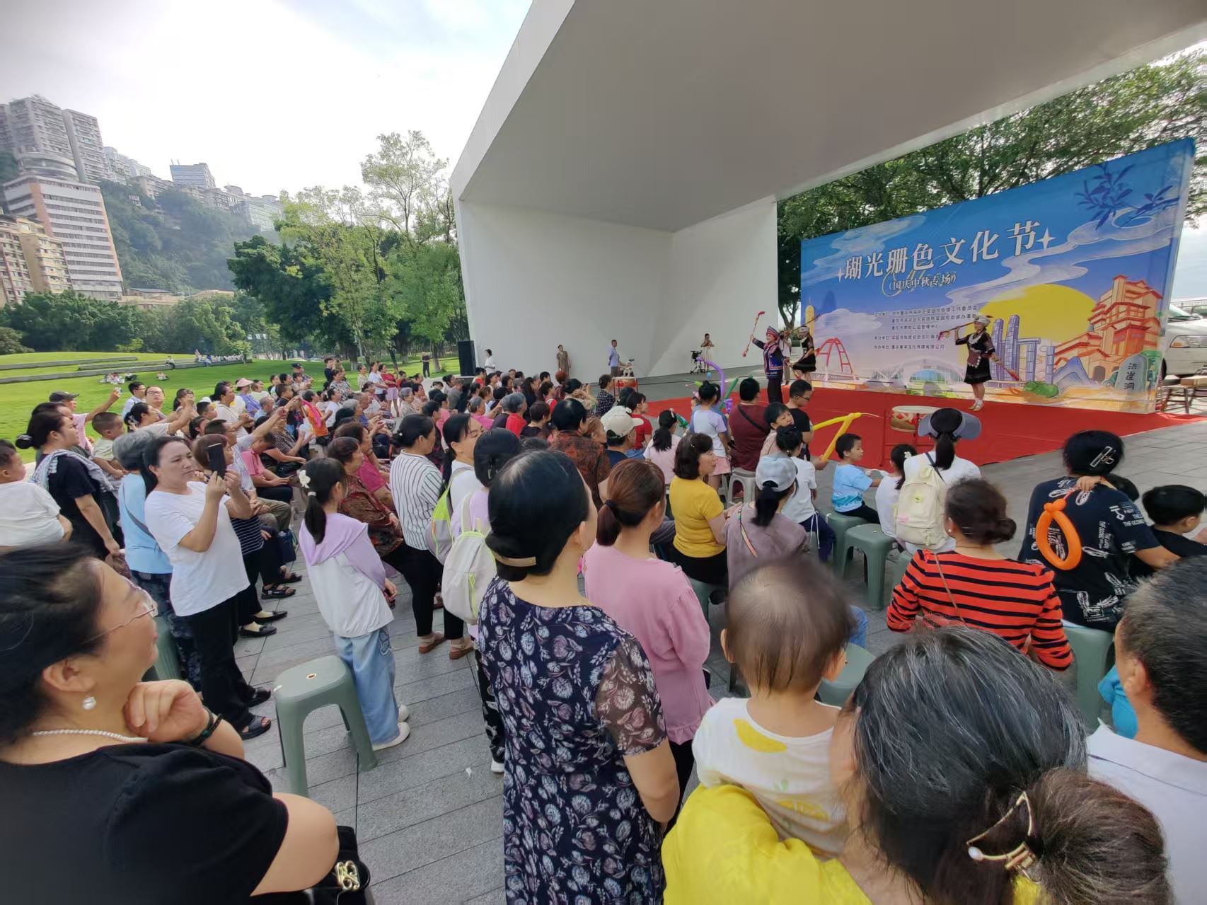 菜园坝街道成功举办“瑚光珊色文化节”国庆中秋专场活动