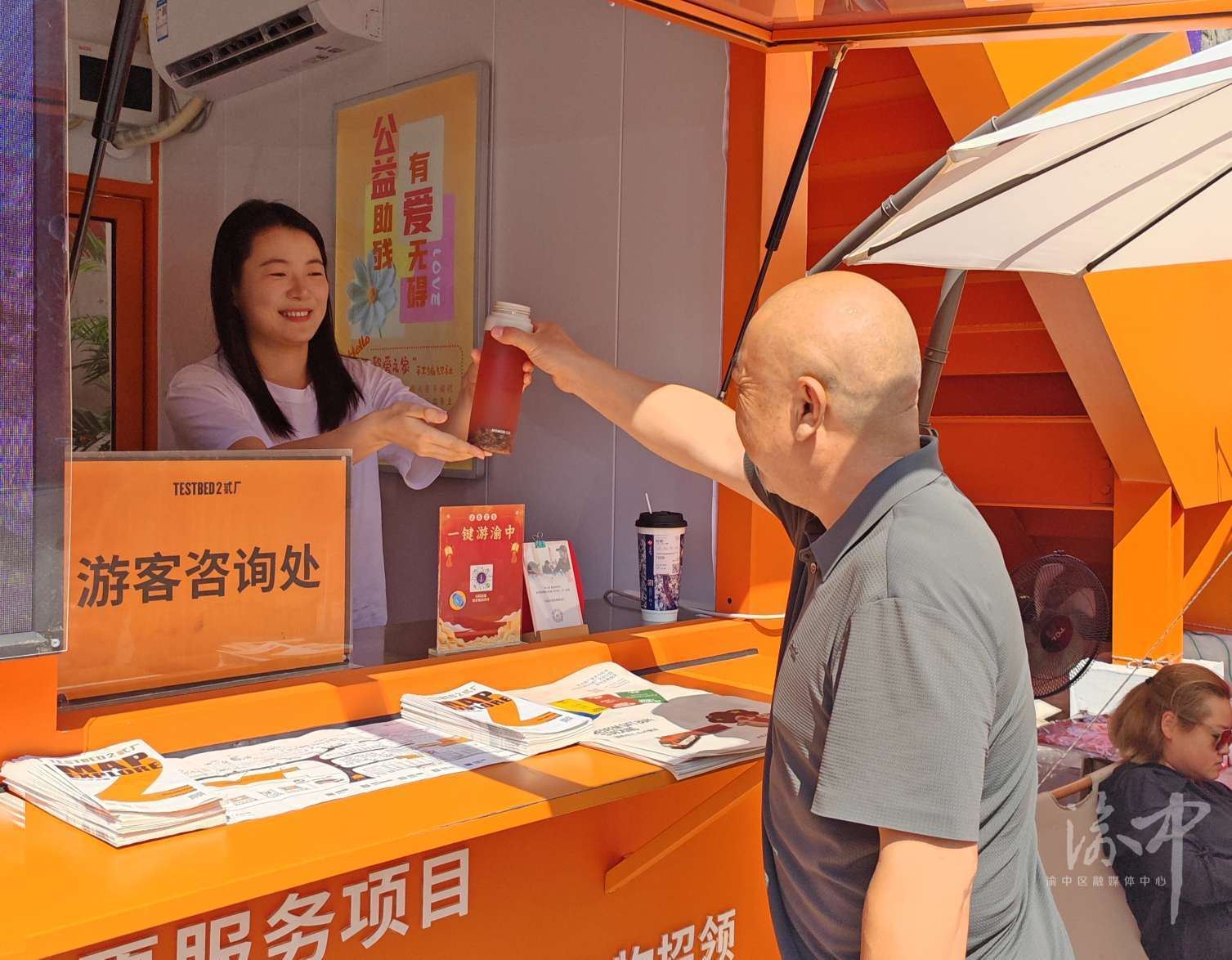 两路口街道：志愿服务与空间建设双轮驱动绽放文明新风采