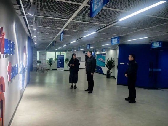 上清寺街道携手重庆联通共建人才阵地，聚力赋能软件和信息服务业创新发展