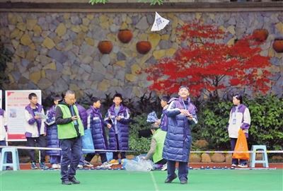 “海陆空”遥控模型三维对决近500名渝中学子绘就科技逐梦图景